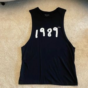 Taylor Swift 1989 tour shirt